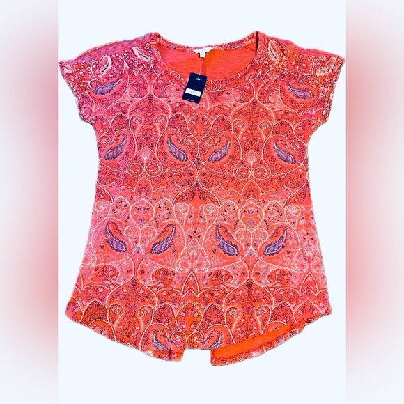 Red Paisley Women's Top - Picture 2 of 2